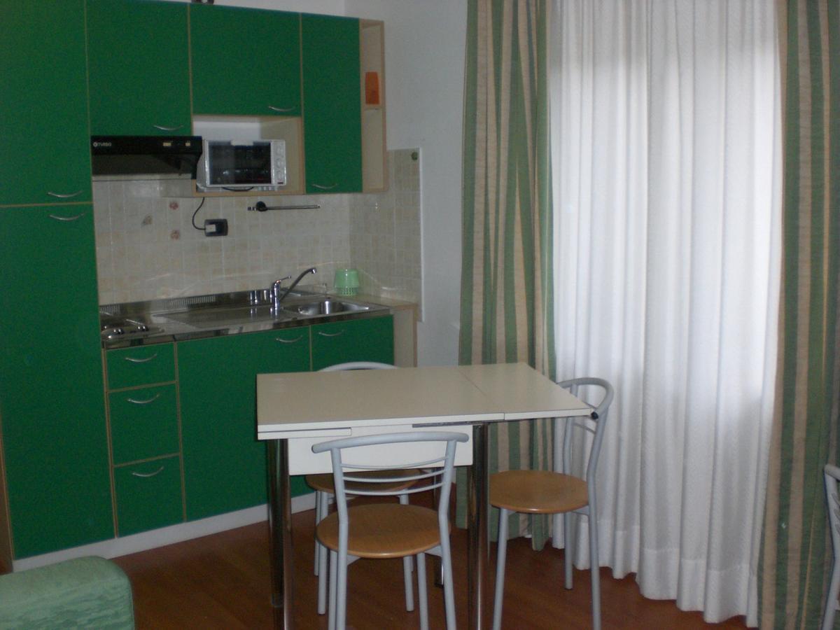 Orchidea Residence Hotel Finale Ligure Buitenkant foto